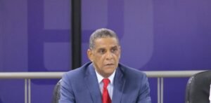 Gremios comerciales cuestionan la falta de control oficial ante el avance de negocios chinos