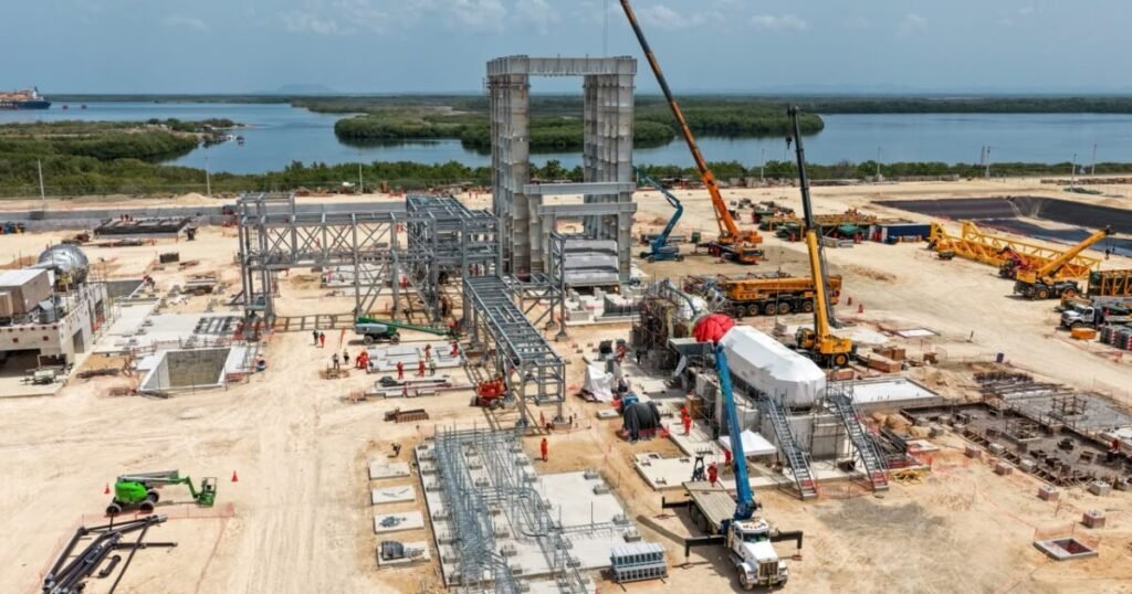 Manzanillo Gas & Power avanza al 66.9 % y proyecta su entrada en 2028