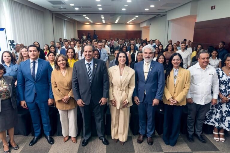 Reconocimiento de la OPS a Raquel Arbaje reabre la exigencia de medir resultados reales en la atención del cáncer infantil
